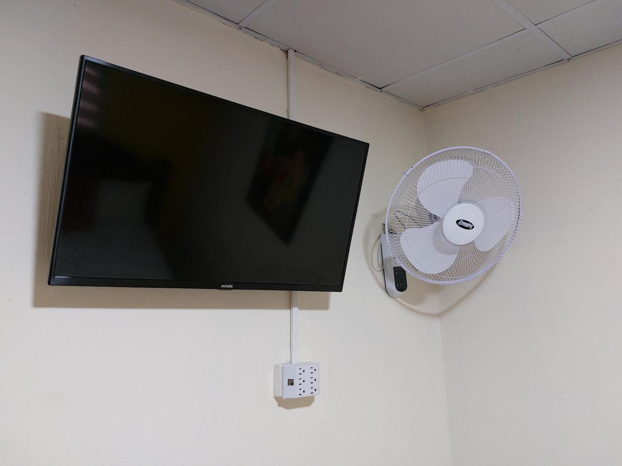 Hospedaje Los Lirios Читре Экстерьер фото